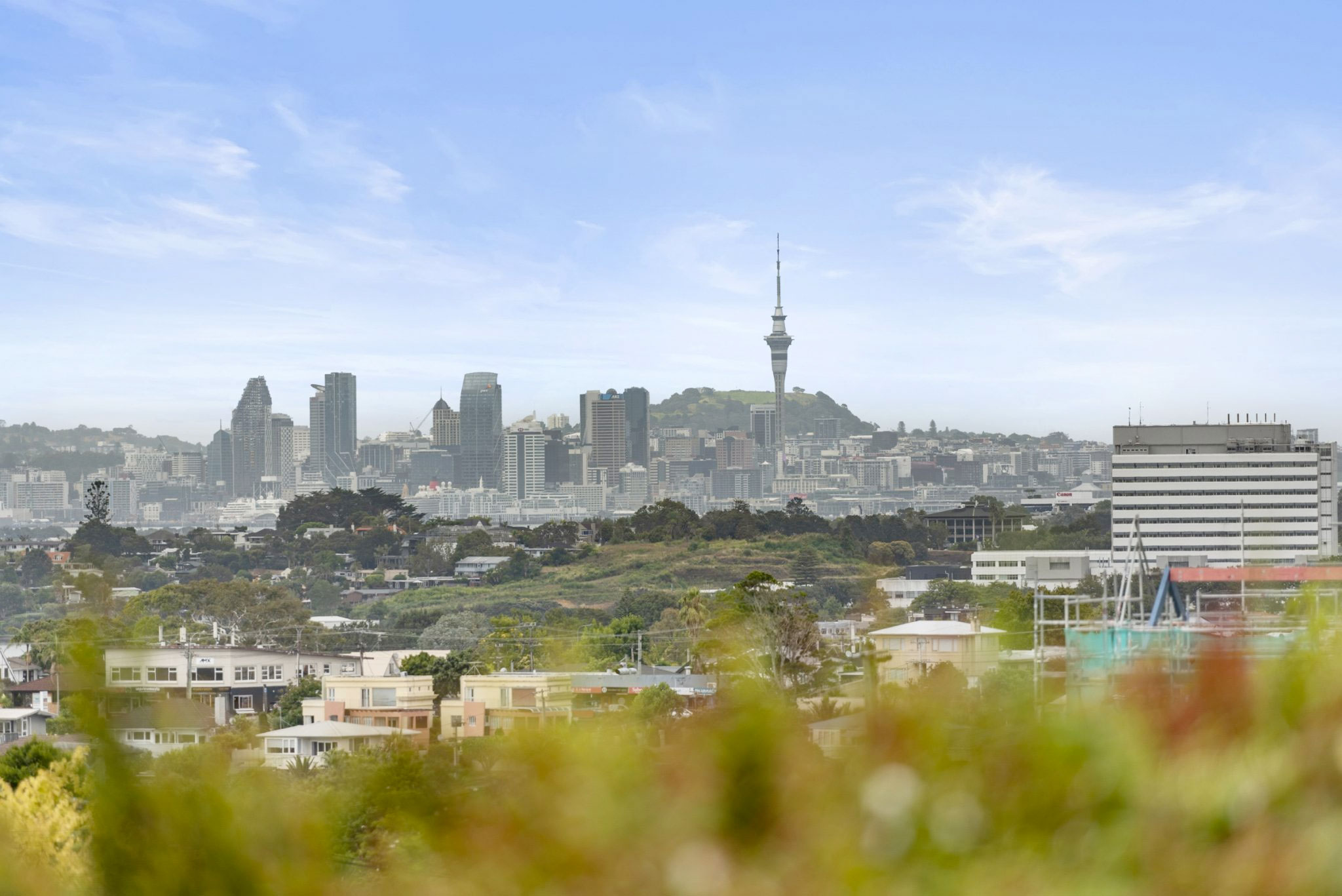Long range shot of Auckland